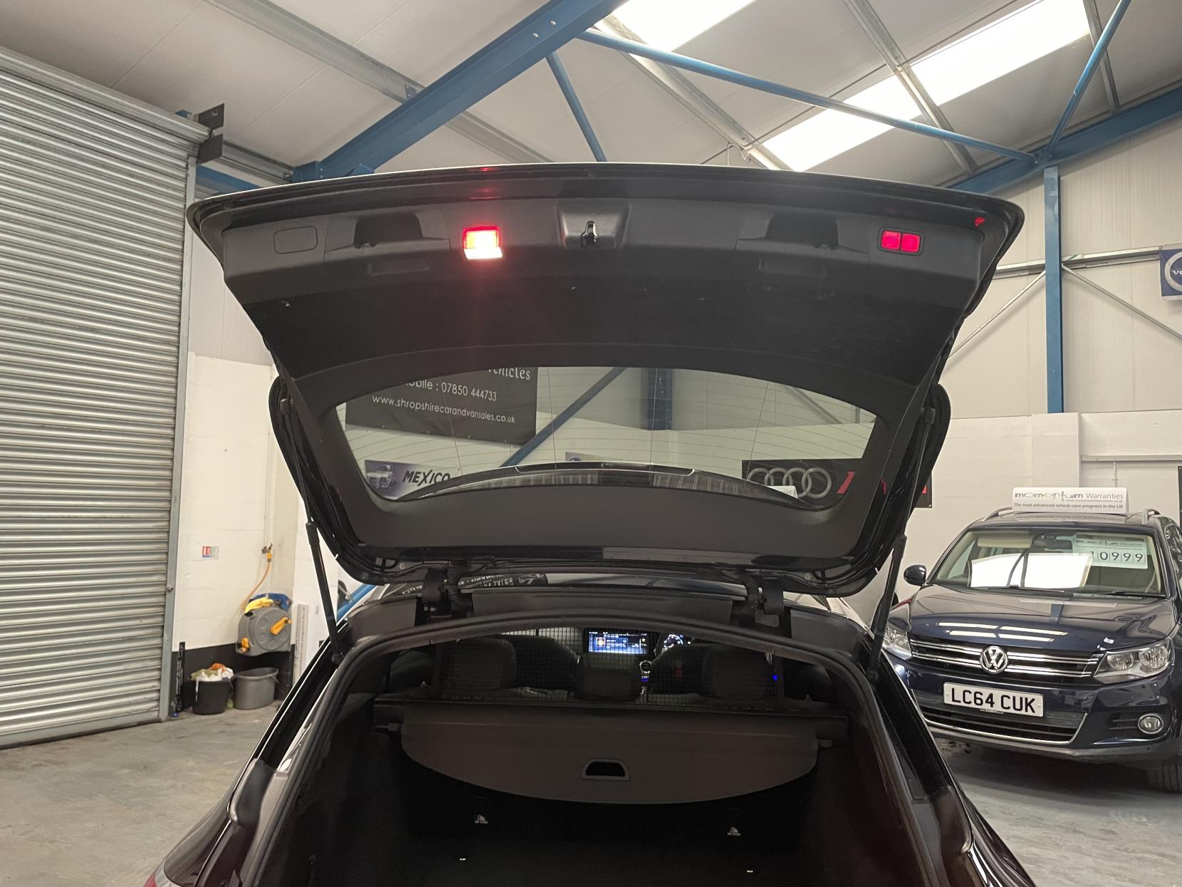 Mercedes-Benz E Class 2.0 E220d AMG Line Night Edition (Premium Plus) Estate 5dr Diesel G-Tronic+ Euro 6 (s/s) (194 ps)