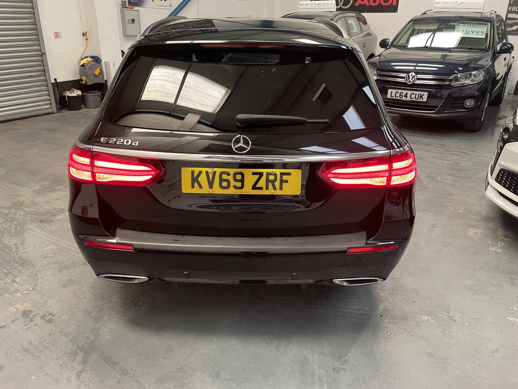 Mercedes-Benz E Class 2.0 E220d AMG Line Night Edition (Premium Plus) Estate 5dr Diesel G-Tronic+ Euro 6 (s/s) (194 ps)