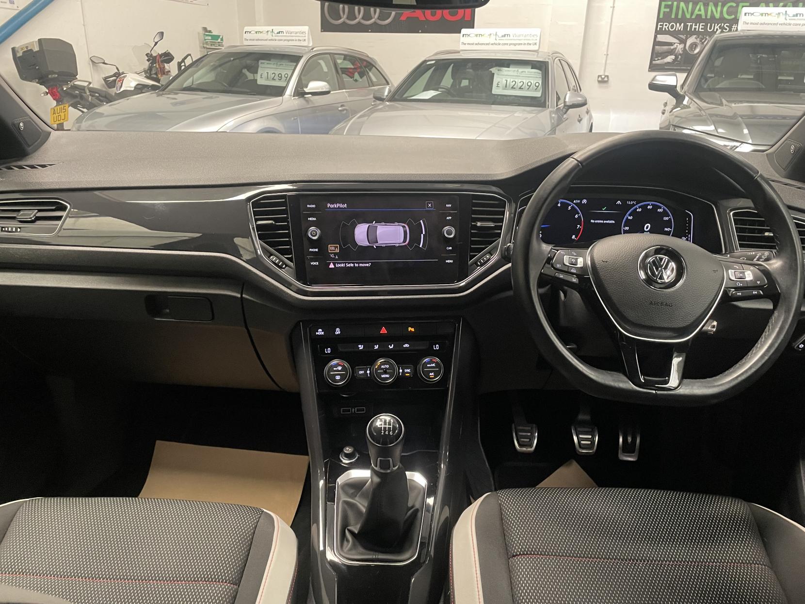 Vehicle Image 10