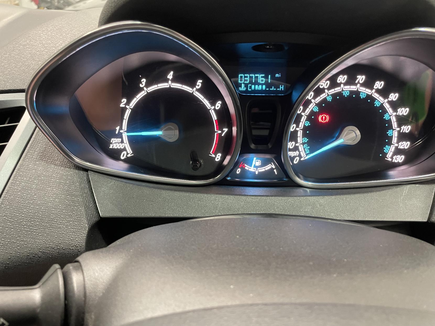 Vehicle Image 8