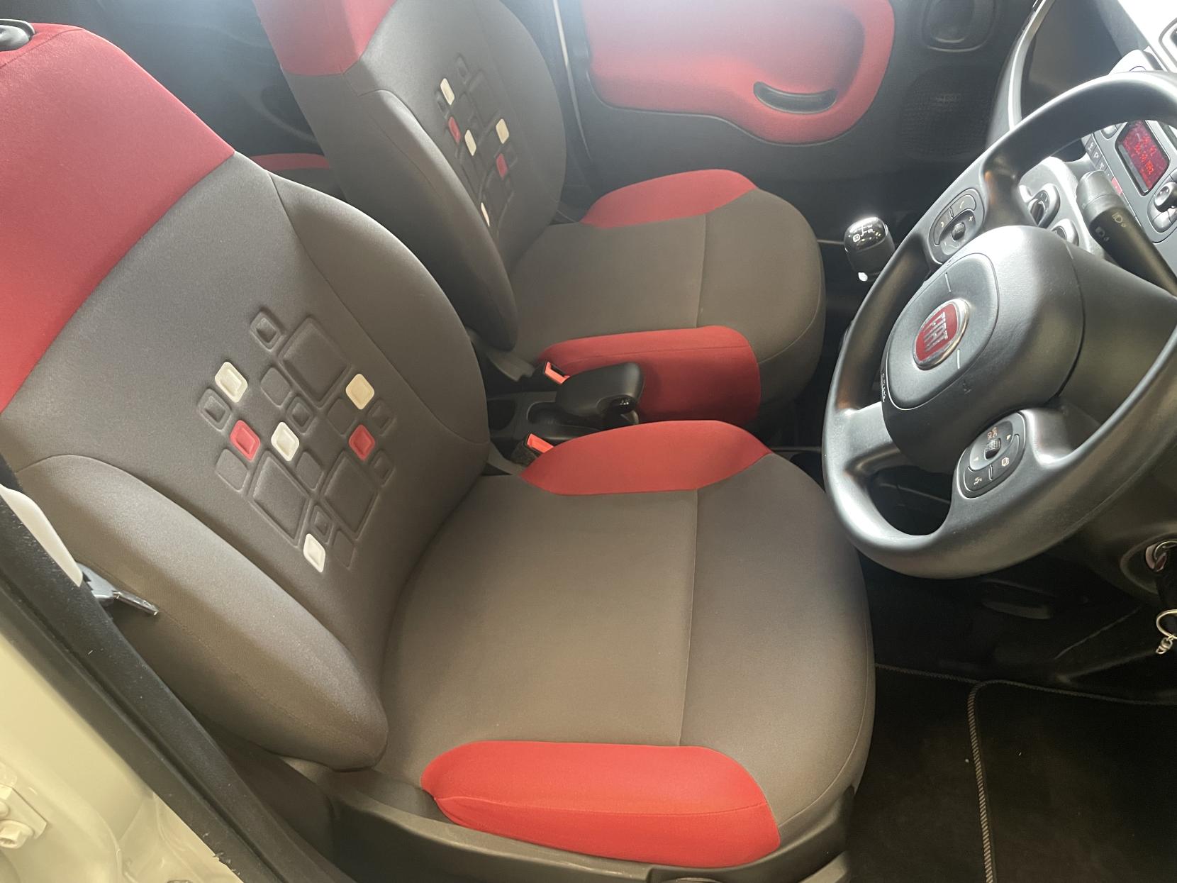 Vehicle Image 17