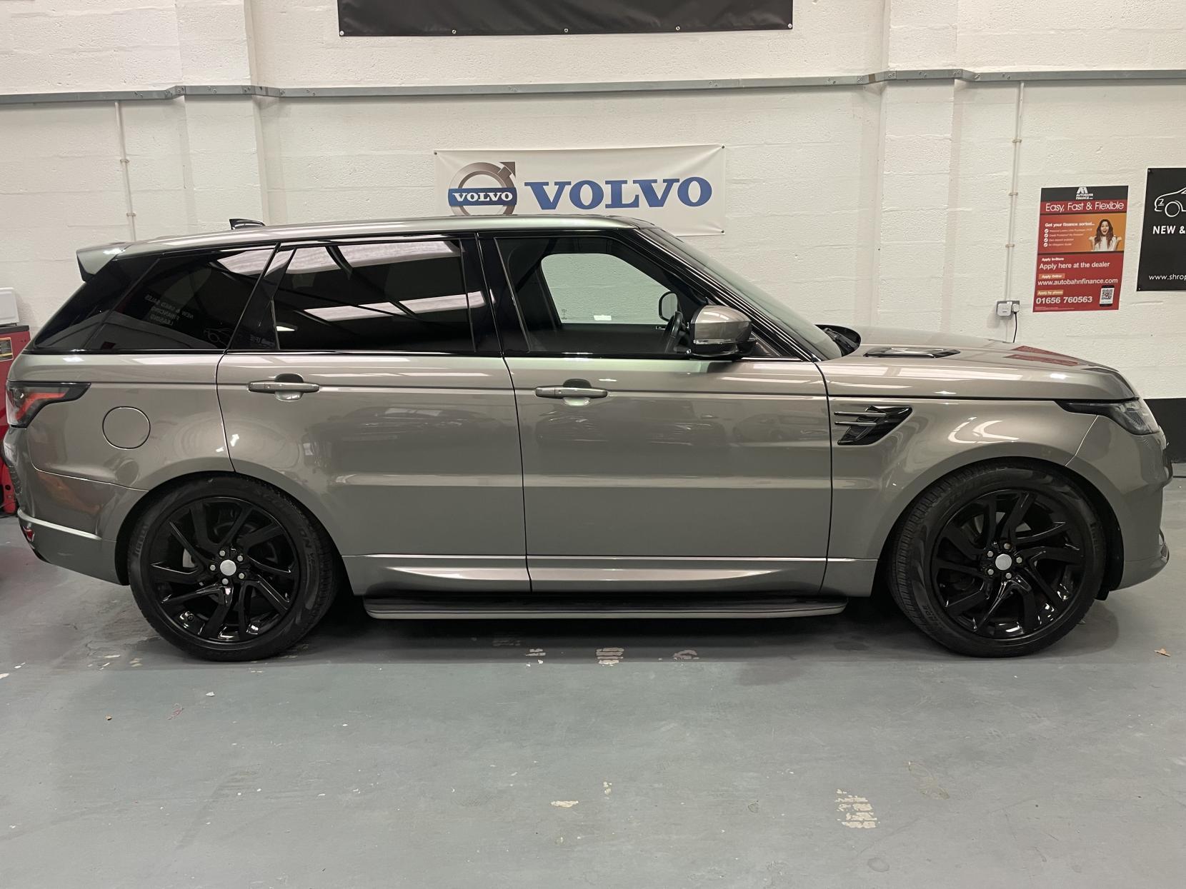 Land Rover Range Rover Sport 3.0 SD V6 HSE Dynamic SUV 5dr Diesel Auto 4WD Euro 6 (s/s) (306 ps)