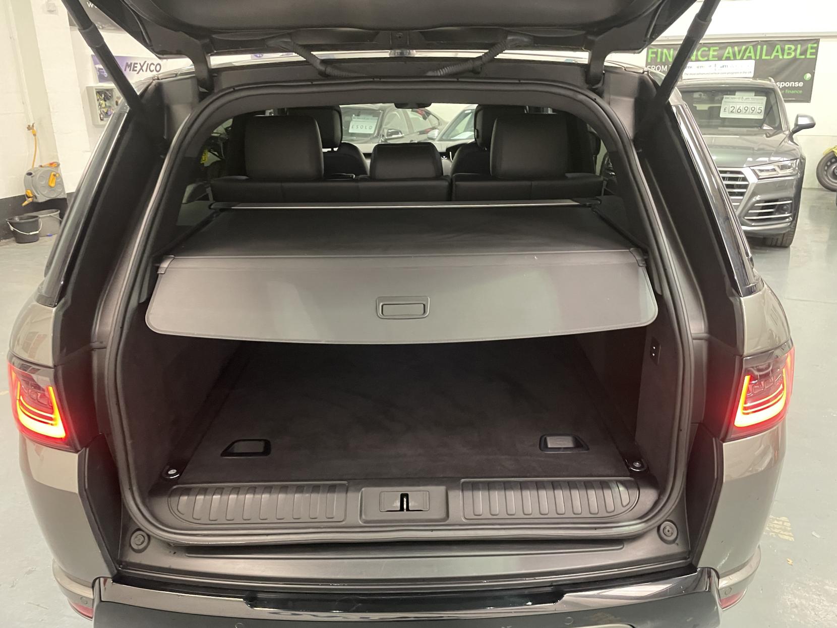 Vehicle Image 14