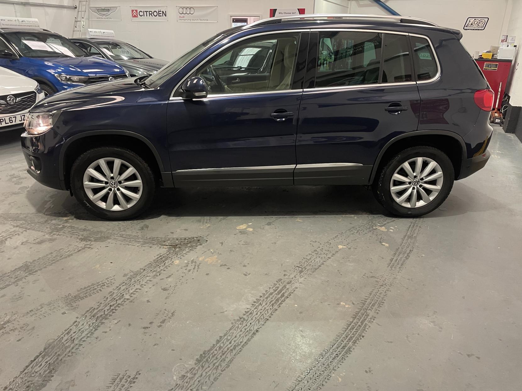 Volkswagen Tiguan 2.0 TDI BlueMotion Tech Match SUV 5dr Diesel DSG 4WD Euro 5 (s/s) (177 ps)