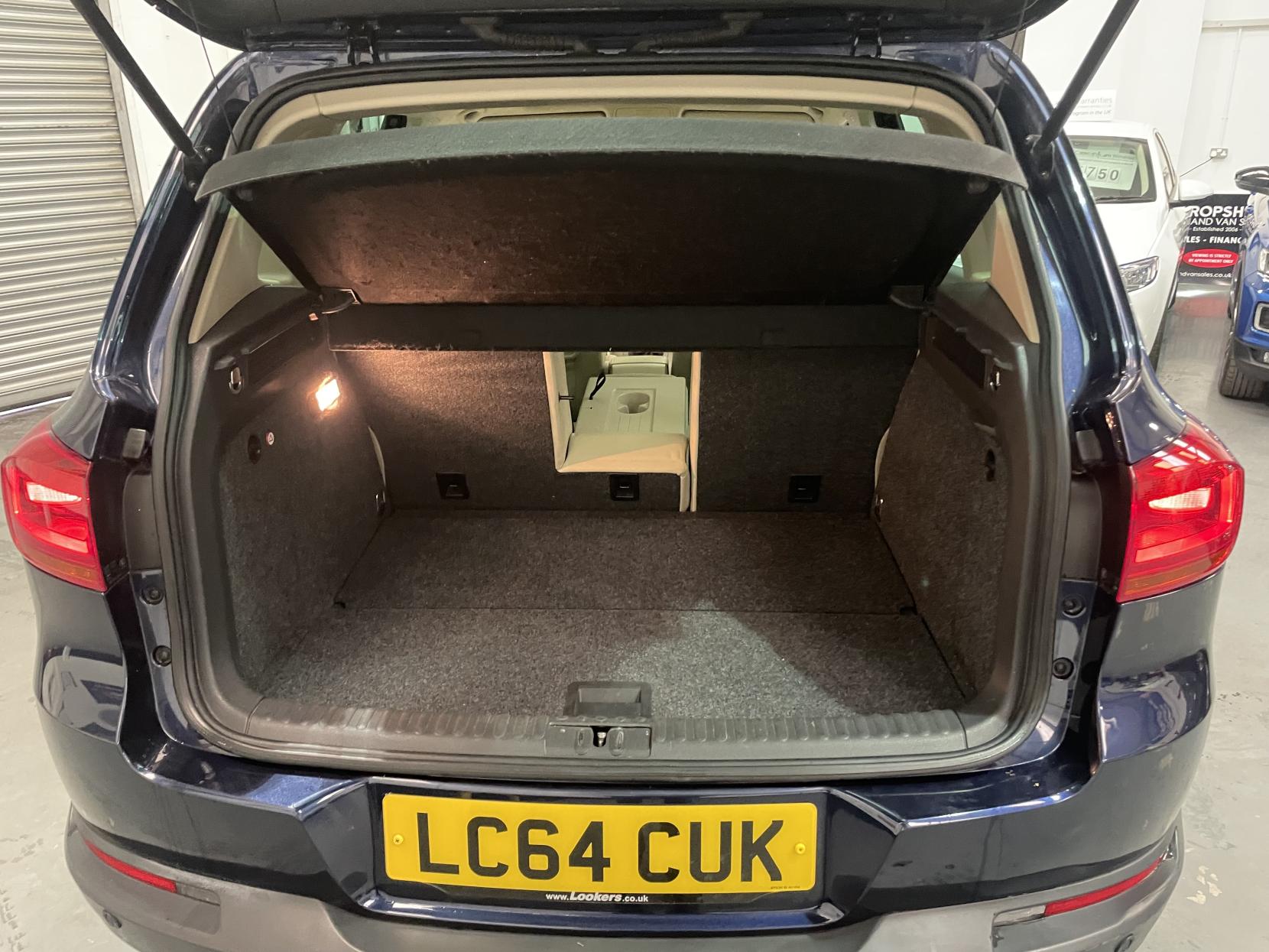 Volkswagen Tiguan 2.0 TDI BlueMotion Tech Match SUV 5dr Diesel DSG 4WD Euro 5 (s/s) (177 ps)