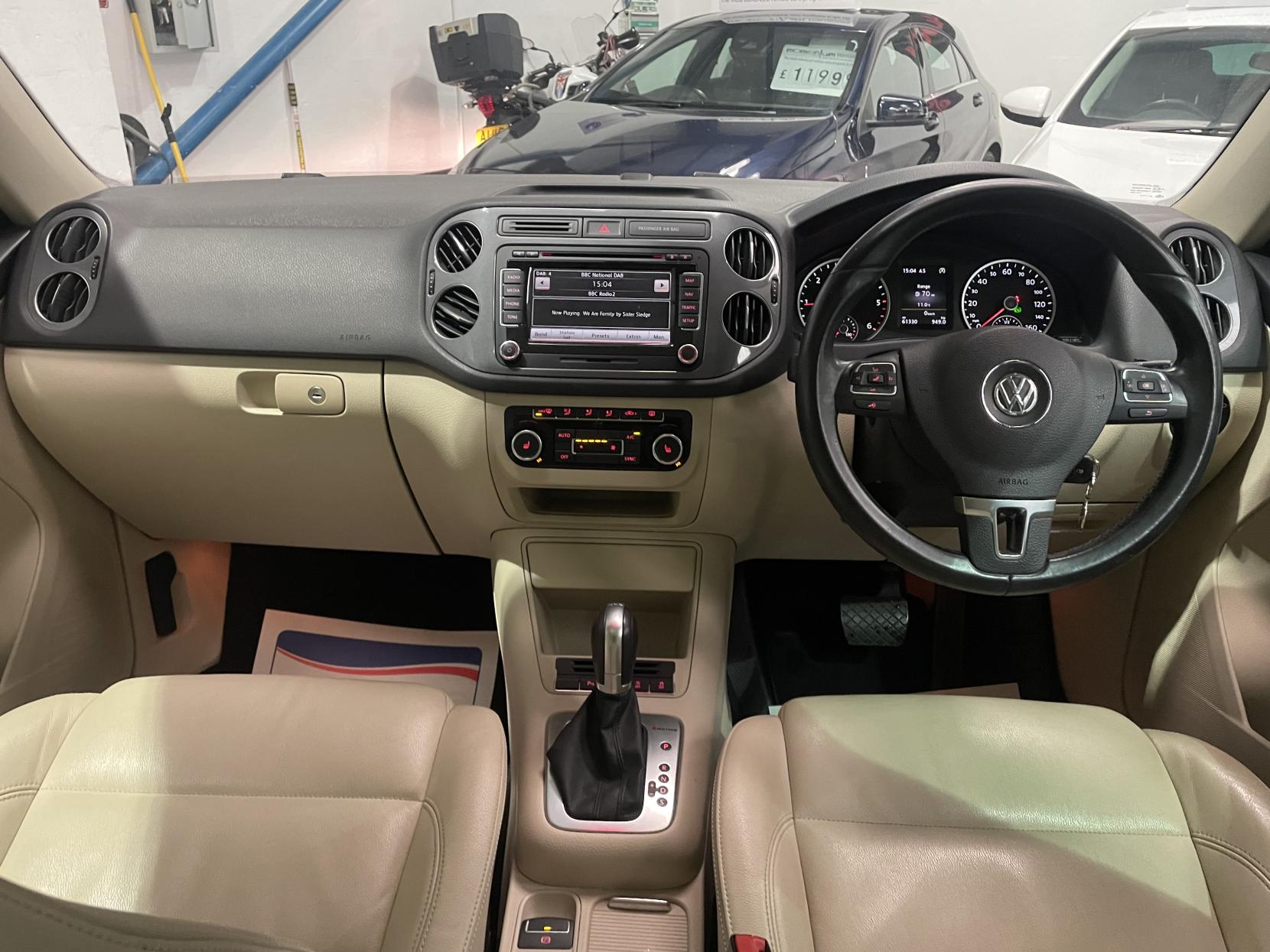 Volkswagen Tiguan 2.0 TDI BlueMotion Tech Match SUV 5dr Diesel DSG 4WD Euro 5 (s/s) (177 ps)