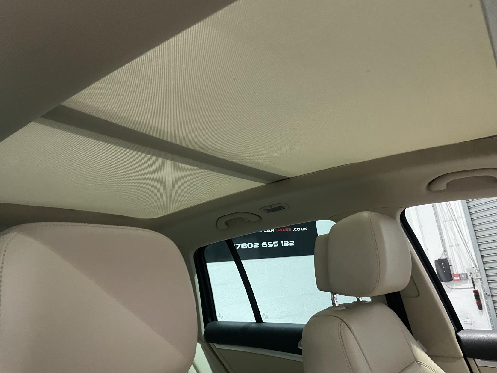 Volkswagen Tiguan 2.0 TDI BlueMotion Tech Match SUV 5dr Diesel DSG 4WD Euro 5 (s/s) (177 ps)