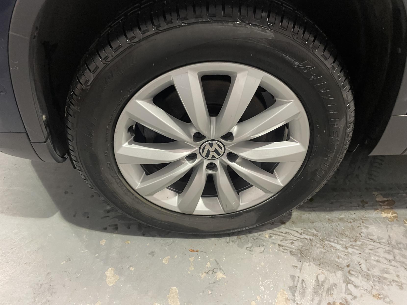 Volkswagen Tiguan 2.0 TDI BlueMotion Tech Match SUV 5dr Diesel DSG 4WD Euro 5 (s/s) (177 ps)