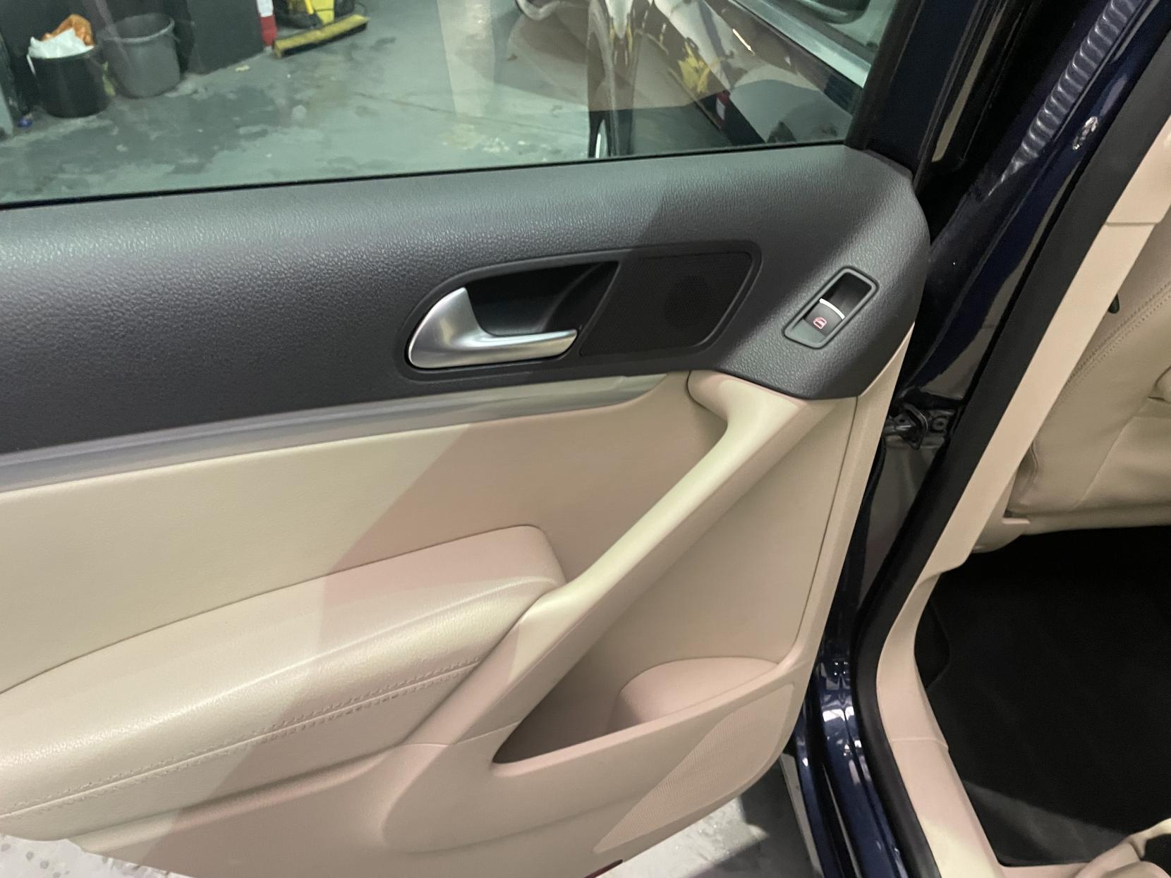 Volkswagen Tiguan 2.0 TDI BlueMotion Tech Match SUV 5dr Diesel DSG 4WD Euro 5 (s/s) (177 ps)