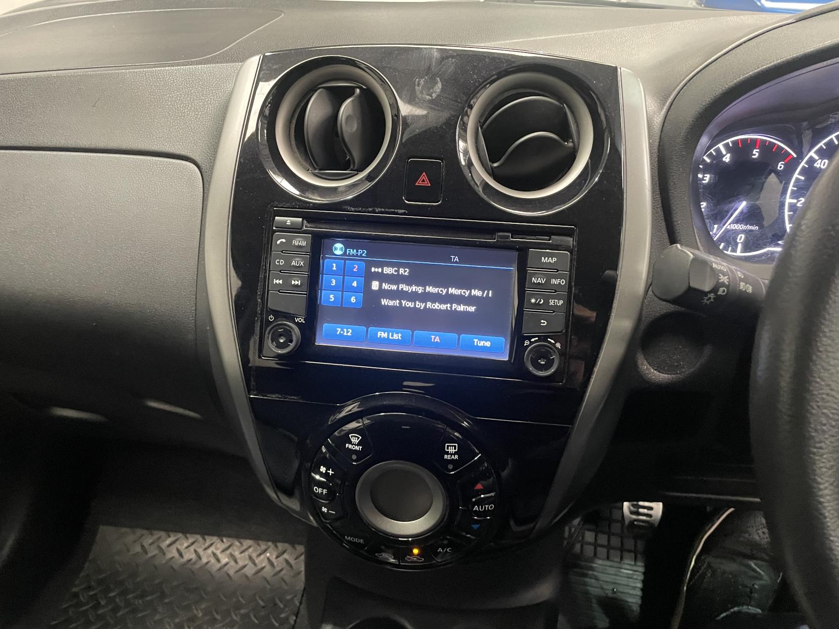 Nissan Note 1.5 dCi Acenta Premium Hatchback 5dr Diesel Manual Euro 5 (s/s) (90 ps)