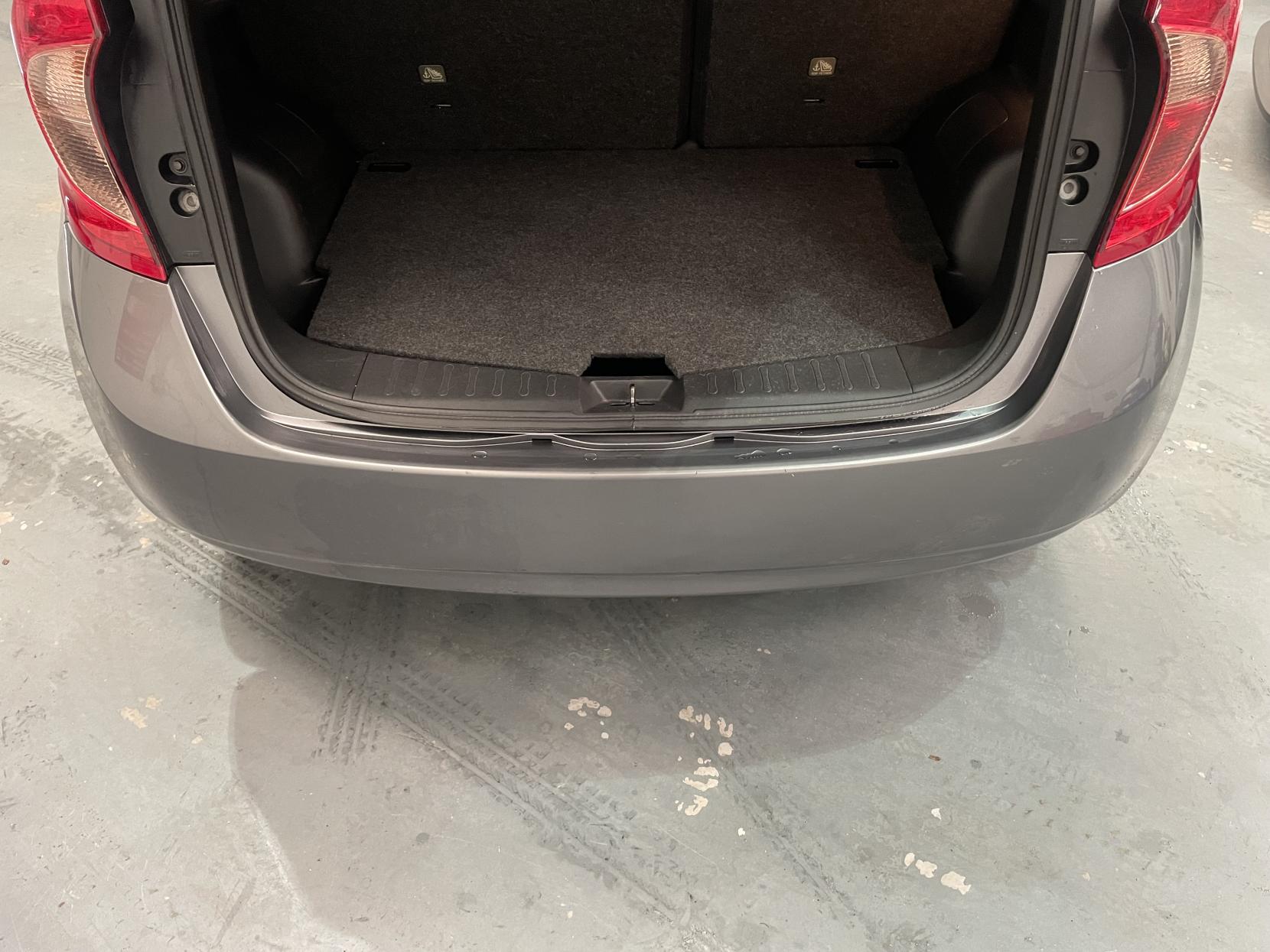 Nissan Note 1.5 dCi Acenta Premium Hatchback 5dr Diesel Manual Euro 5 (s/s) (90 ps)