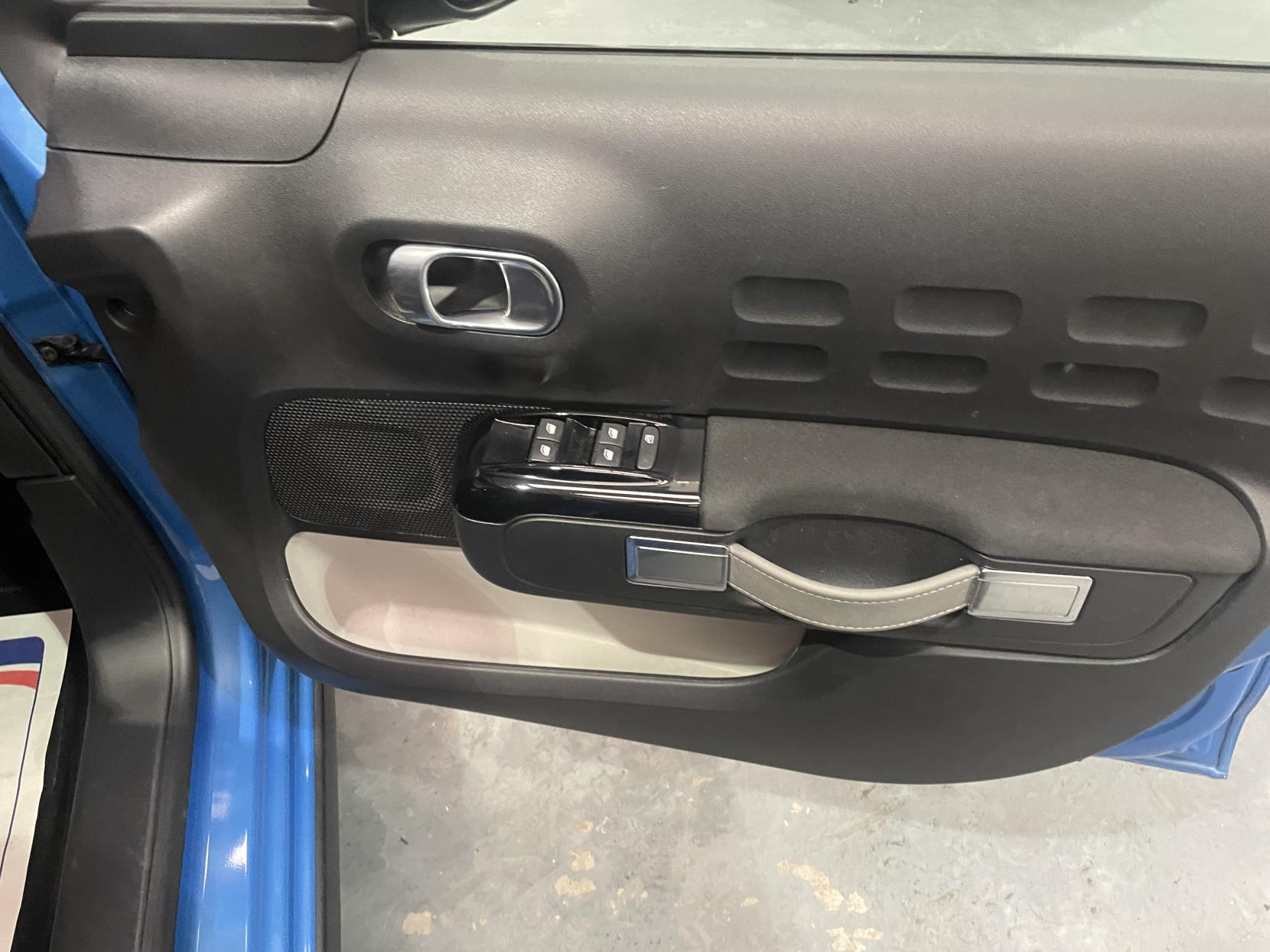 Citroen C3 1.2 PureTech Flair Hatchback 5dr Petrol Manual Euro 6 (82 ps)