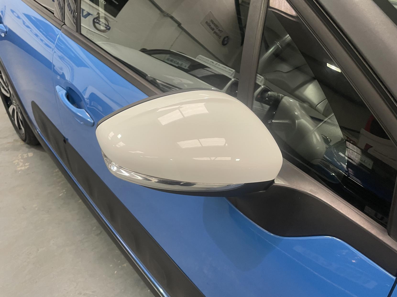 Citroen C3 1.2 PureTech Flair Hatchback 5dr Petrol Manual Euro 6 (82 ps)