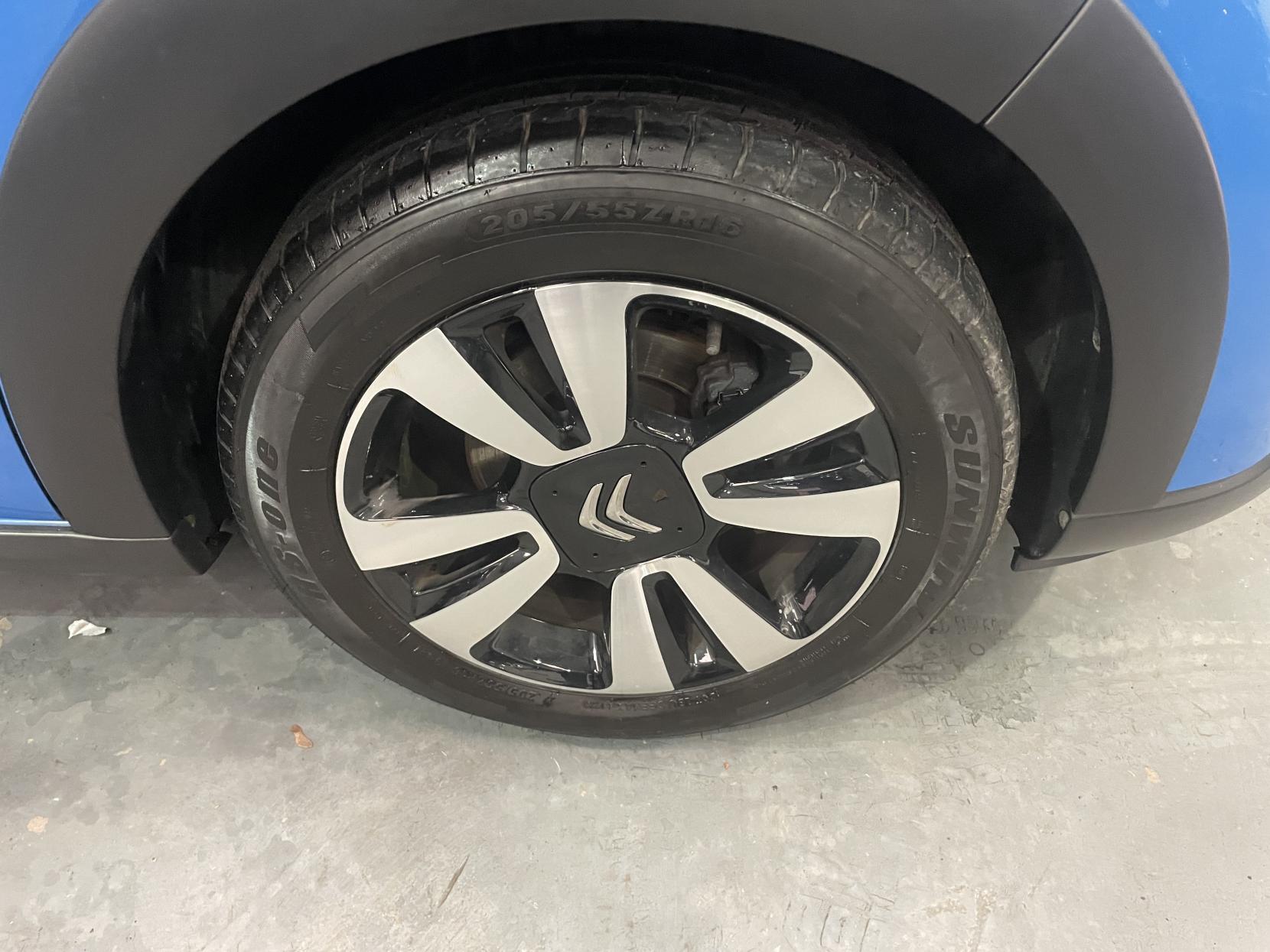 Citroen C3 1.2 PureTech Flair Hatchback 5dr Petrol Manual Euro 6 (82 ps)