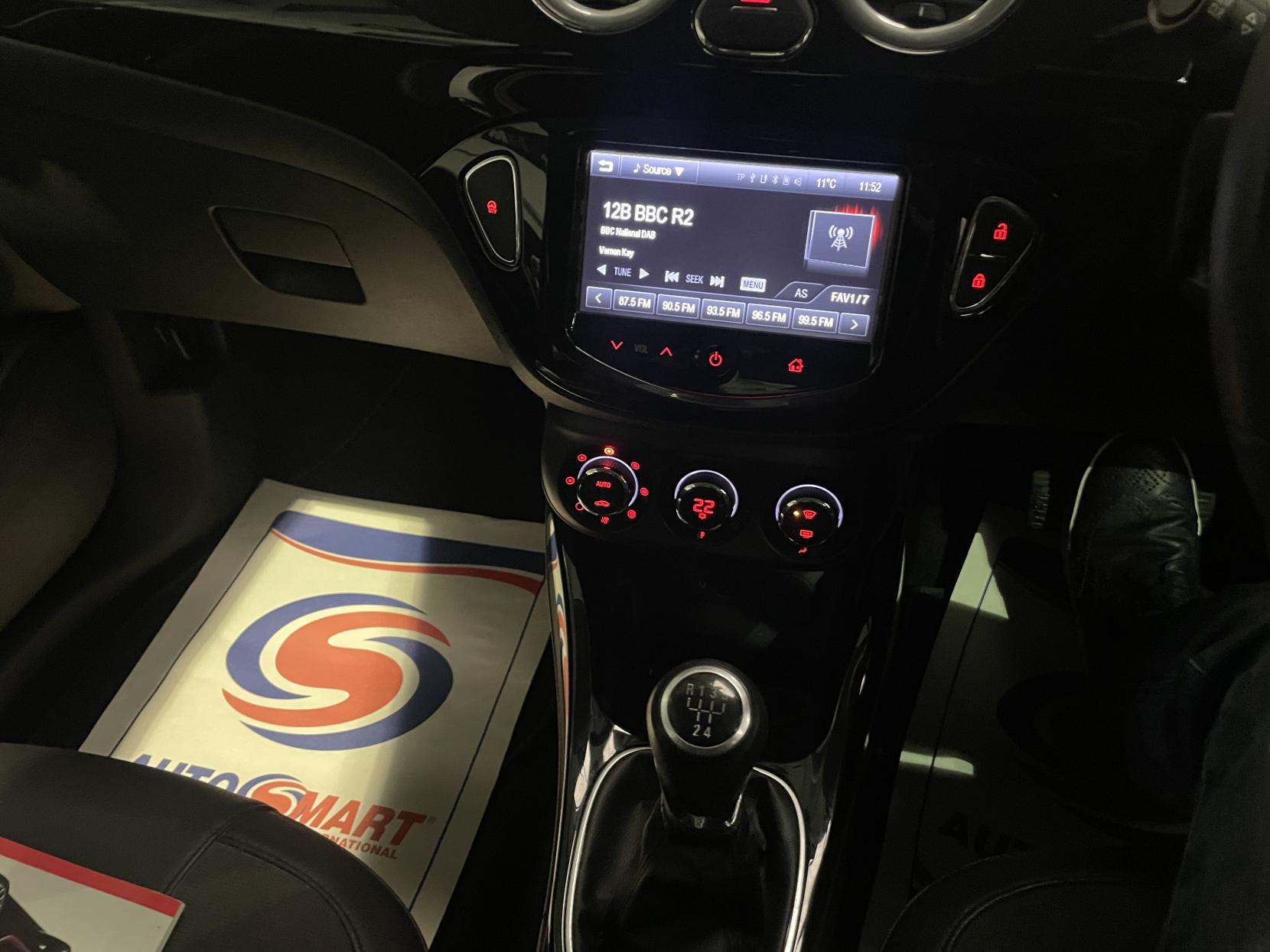 Vauxhall ADAM 1.4 16v SLAM Hatchback 3dr Petrol Manual Euro 5 (100 ps)