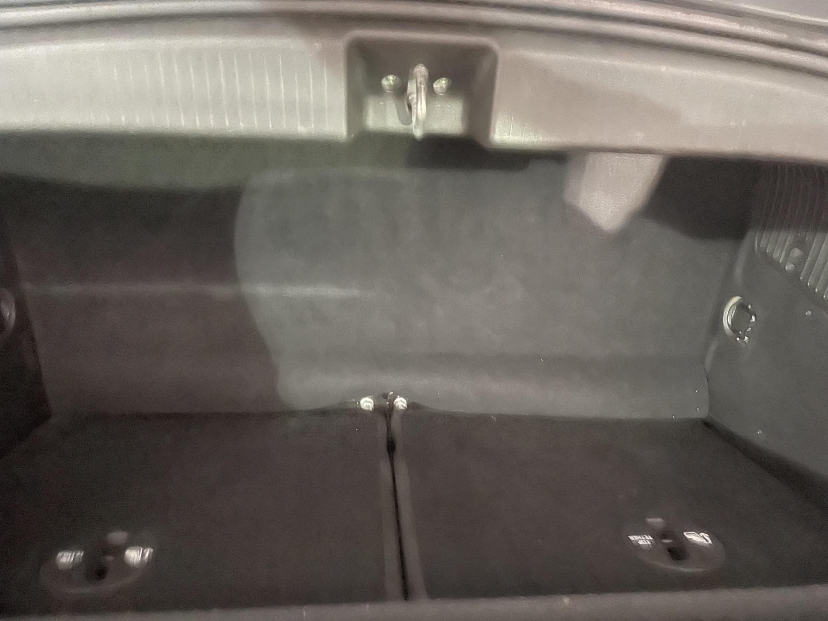 Vauxhall ADAM 1.4 16v SLAM Hatchback 3dr Petrol Manual Euro 5 (100 ps)