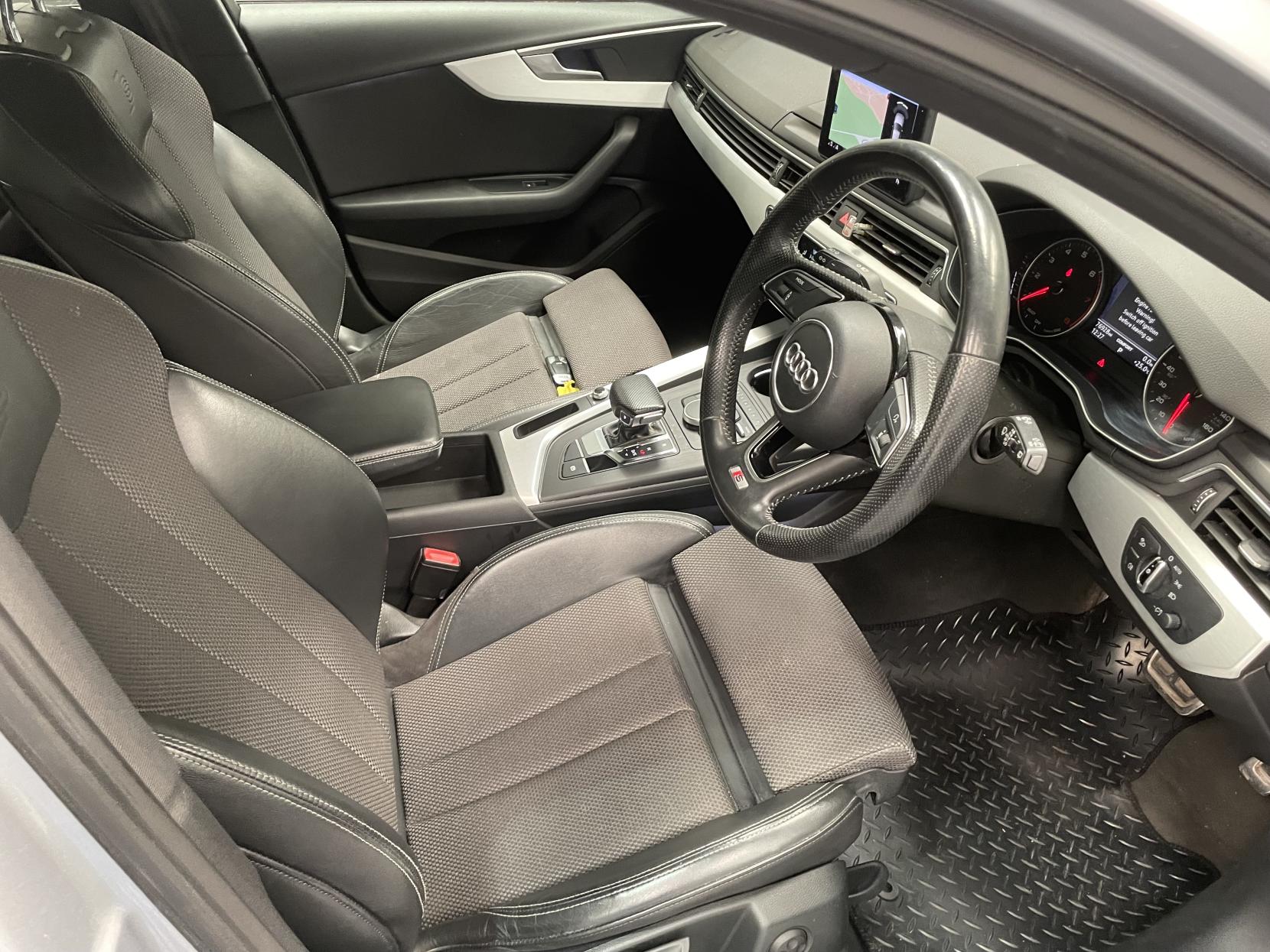 Vehicle Image 15