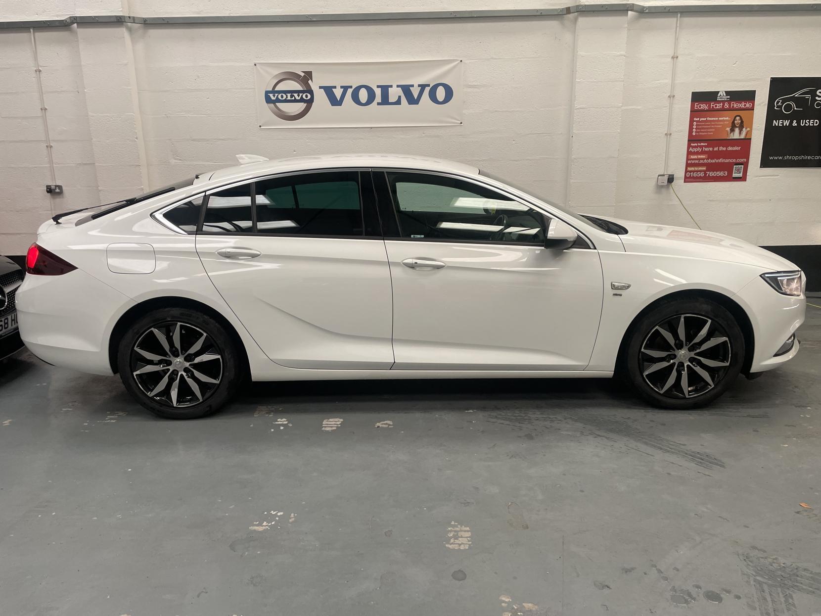 Vauxhall Insignia 1.5i Turbo SRi Grand Sport 5dr Petrol Manual Euro 6 (s/s) (165 ps)