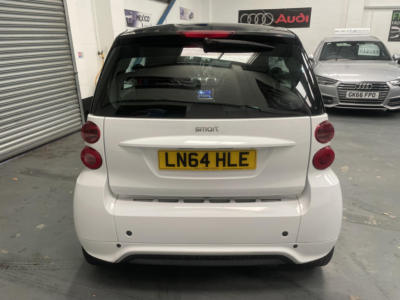 Smart fortwo 1.0 Grandstyle Coupe 2dr Petrol SoftTouch Euro 5 (84 bhp)