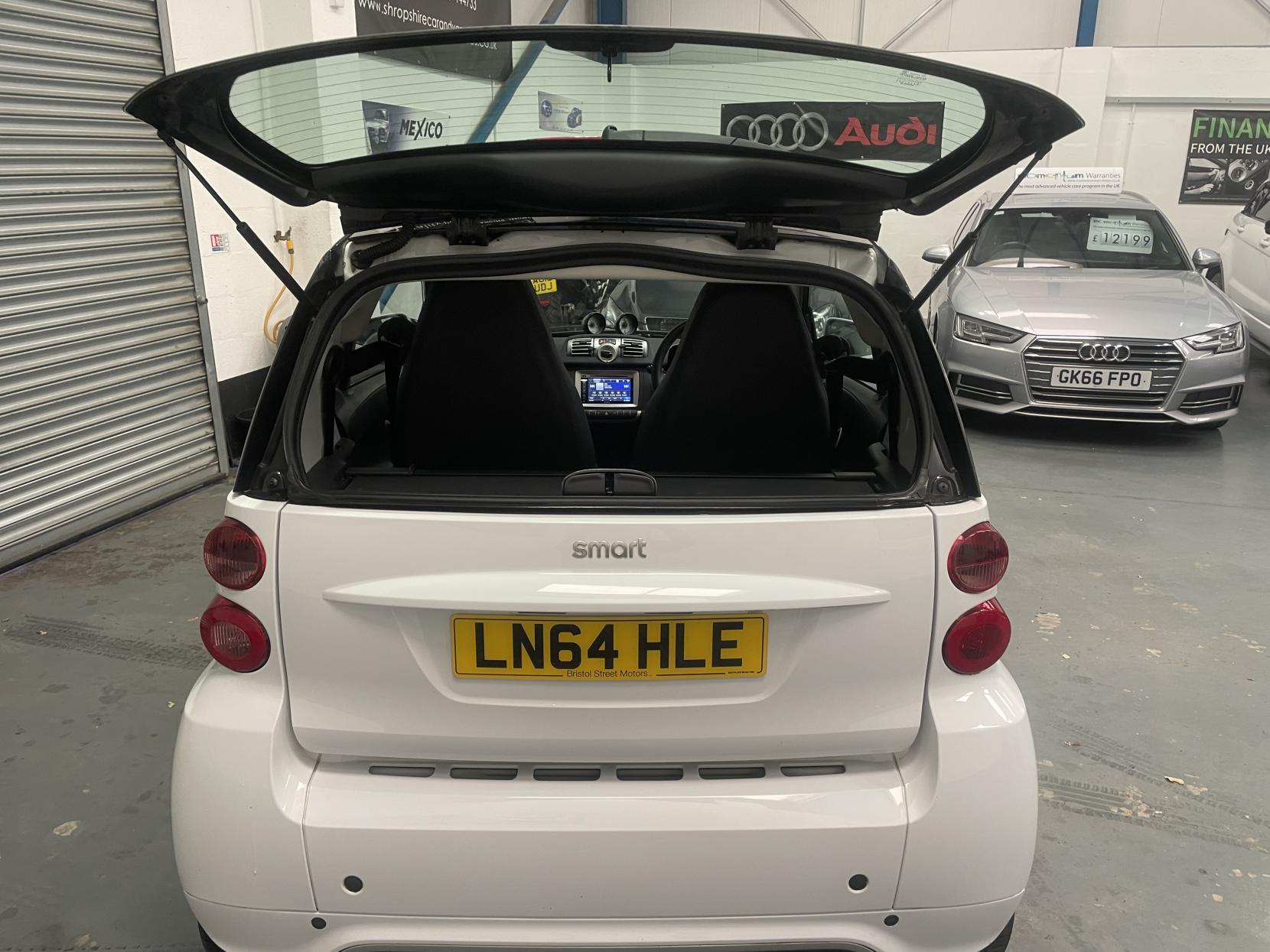 Smart fortwo 1.0 Grandstyle Coupe 2dr Petrol SoftTouch Euro 5 (84 bhp)
