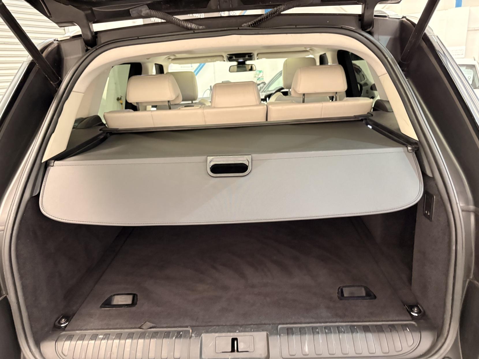 Land Rover Range Rover Sport 3.0 SD V6 HSE SUV 5dr Diesel Auto 4WD Euro 6 (s/s) (306 ps)