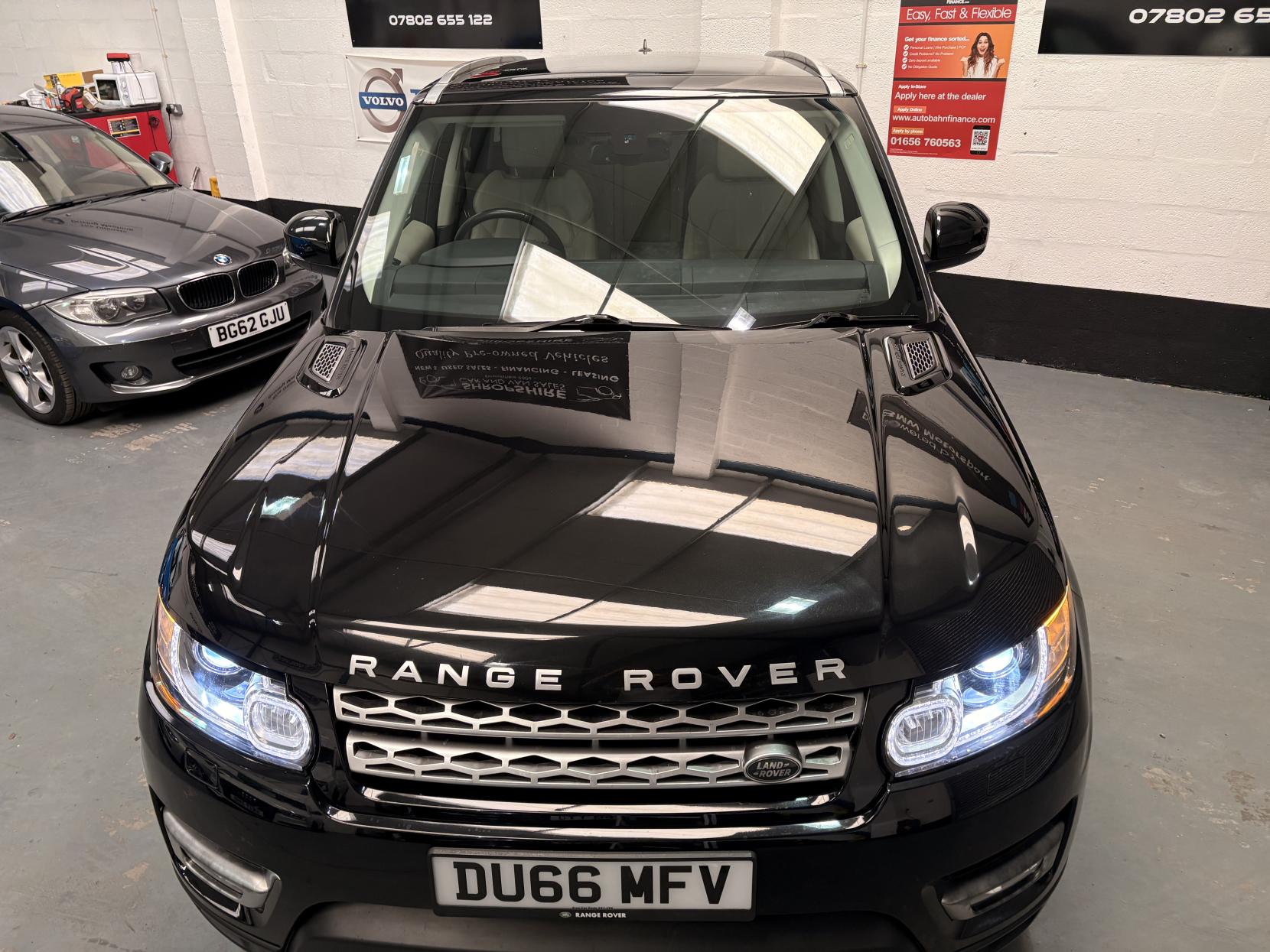 Land Rover Range Rover Sport 3.0 SD V6 HSE SUV 5dr Diesel Auto 4WD Euro 6 (s/s) (306 ps)