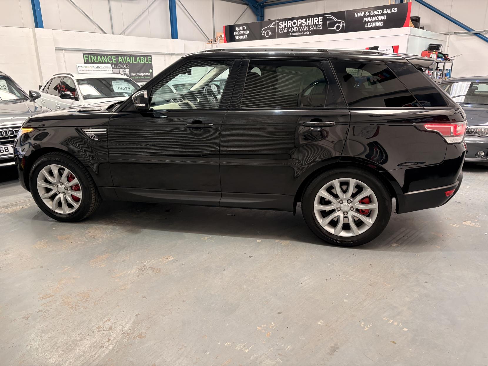 Land Rover Range Rover Sport 3.0 SD V6 HSE SUV 5dr Diesel Auto 4WD Euro 6 (s/s) (306 ps)