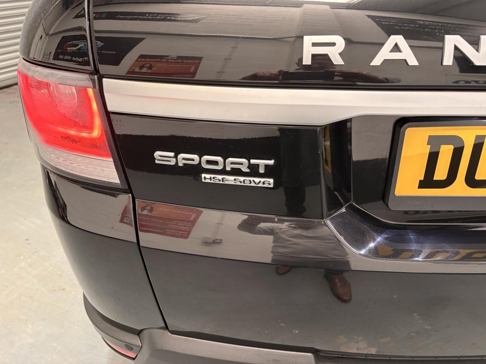 Land Rover Range Rover Sport 3.0 SD V6 HSE SUV 5dr Diesel Auto 4WD Euro 6 (s/s) (306 ps)