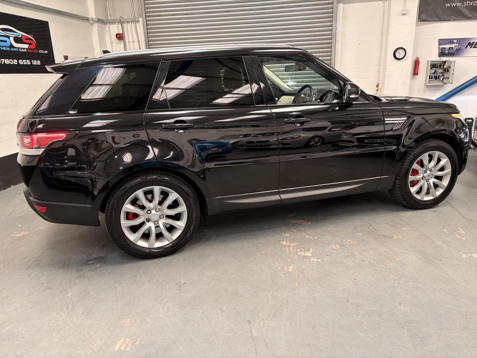 Land Rover Range Rover Sport 3.0 SD V6 HSE SUV 5dr Diesel Auto 4WD Euro 6 (s/s) (306 ps)
