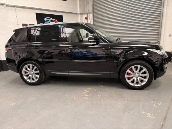 Land Rover Range Rover Sport 3.0 SD V6 HSE SUV 5dr Diesel Auto 4WD Euro 6 (s/s) (306 ps)